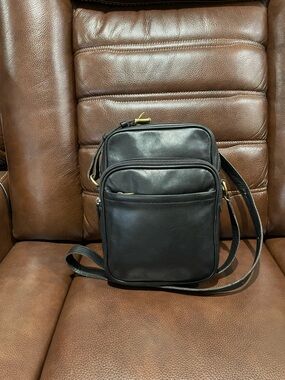 Vintage Coach International travel Crossbody Bag with Gold Hardware